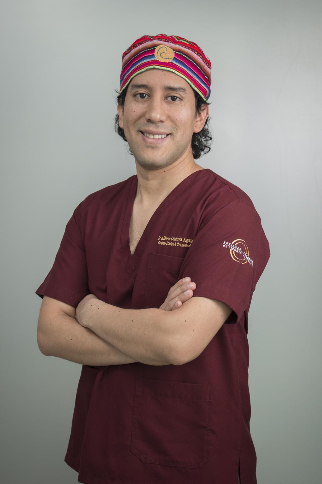 Dr.Alberto Córdova